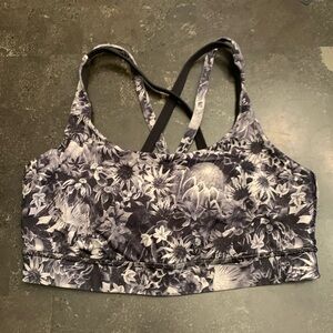 Lululemon Size 8 Daisy Black and White Energy Bra
